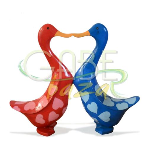 PATUNG BEBEK WARNA-WARNI LOVE SET OF 2