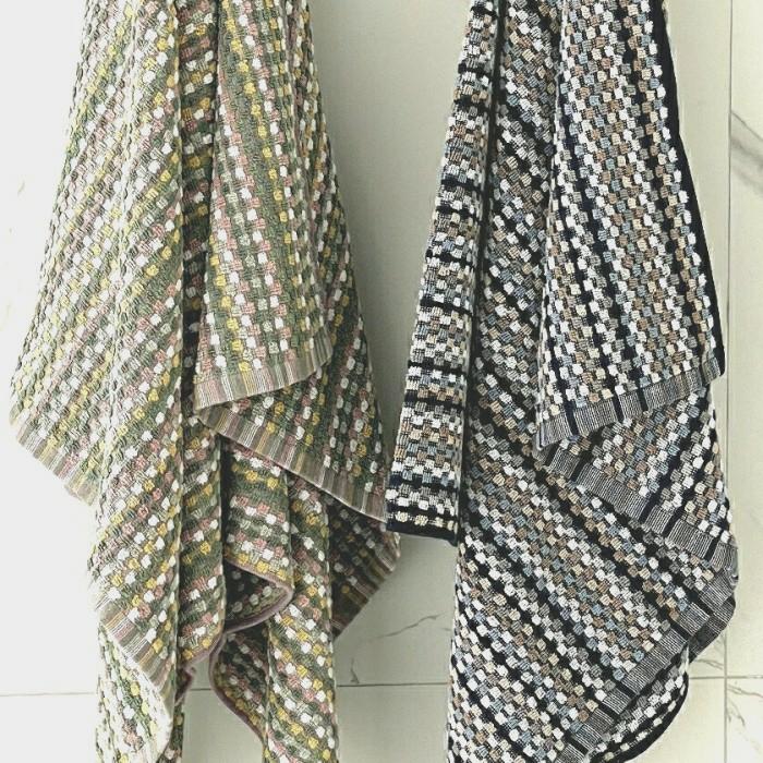 Handuk Mandi Cotton Premium Nilly ukuran 70 x 130cm