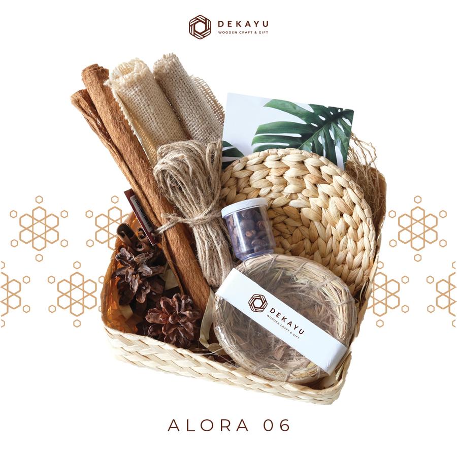 Dekayu Hampers Alora 06 | Props Foto | Kado Ulang Tahun | Box Hampers