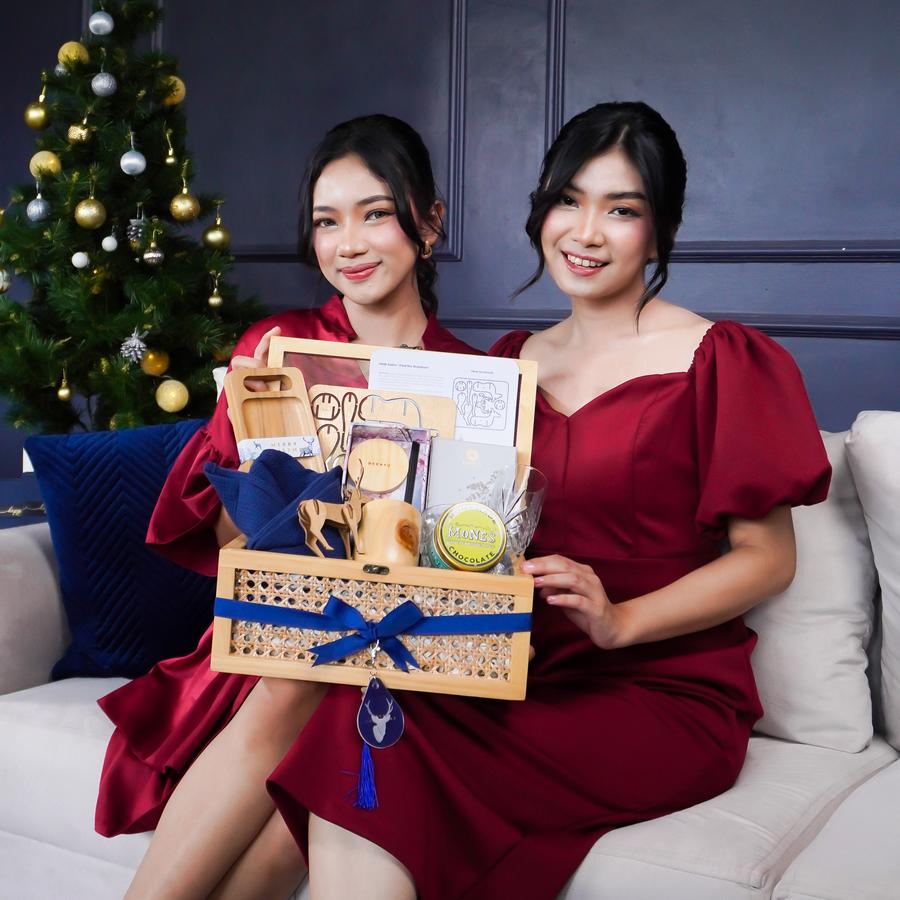 Dekayu - Hampers WONDER DREAM | Kado Natal | Hampers Xmast | Hampers Natal dan Tahun Baru | Christmas Hampers | Coorporate Gift | Coklat Mones Gift set