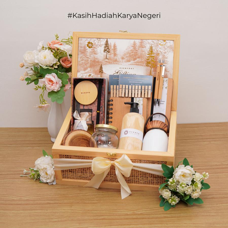 Dekayu - Hampers GRANDE MINDFUL DESK | Hampers Kayu Premium | Hampers Stationery | Kado Karyawan | Hampers Coorporate | Hampers Wisuda