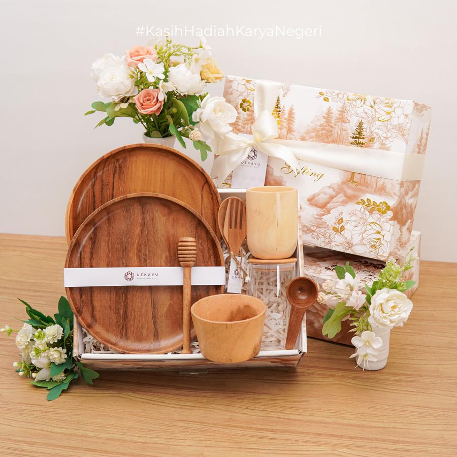 Dekayu Hampers Birthday Megani / Kado Ulang Tahun / FREE Card Ucapan