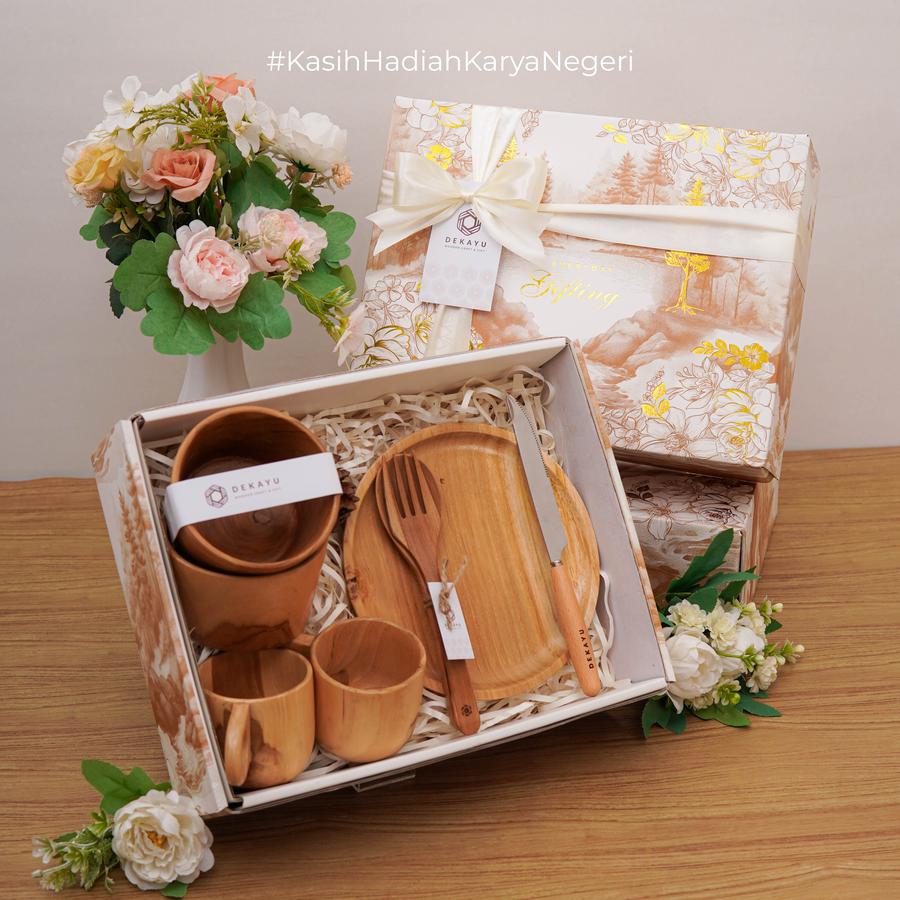 Dekayu - Hampers Minara | Hampers Wedding | Hampers House Warming