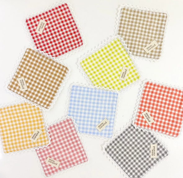 Gingham Lace Coaster by mnw.curated (alas gelas/ tatakan gelas motif kotak dengan renda setiap sisi)