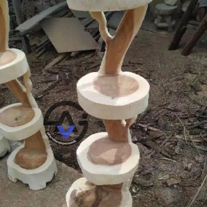Rak kayu unik kayu solid trembesi 
