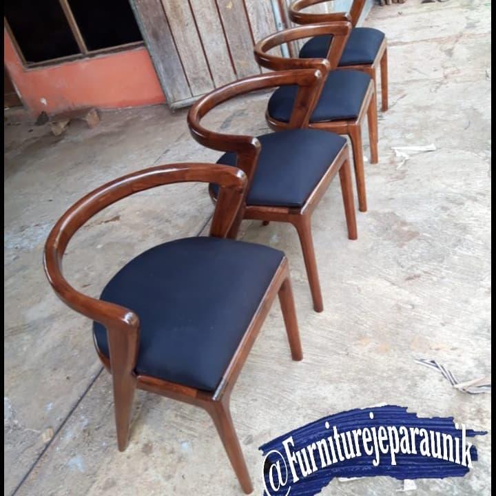 Kursi cafe / kursi minimalis / kursi makan