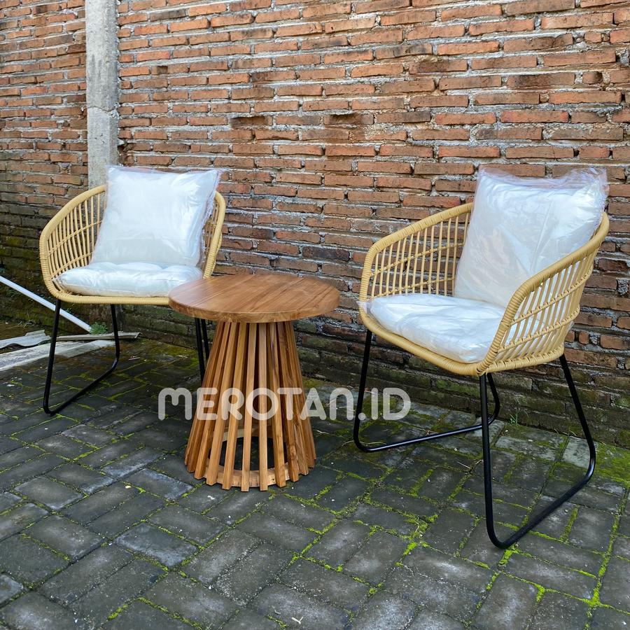 Set Kursi Teras Rotan Sintetis / Meja Teras Jati / Set Kursi Teras Minimalis / Kursi Teras Minimalis