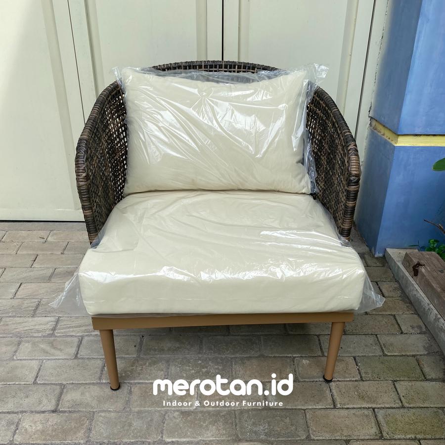 Kursi Santai Outdoor Rotan Sintetis / Kursi Malas Rotan Sintetis / Kursi Outdoor / Lazy Chair