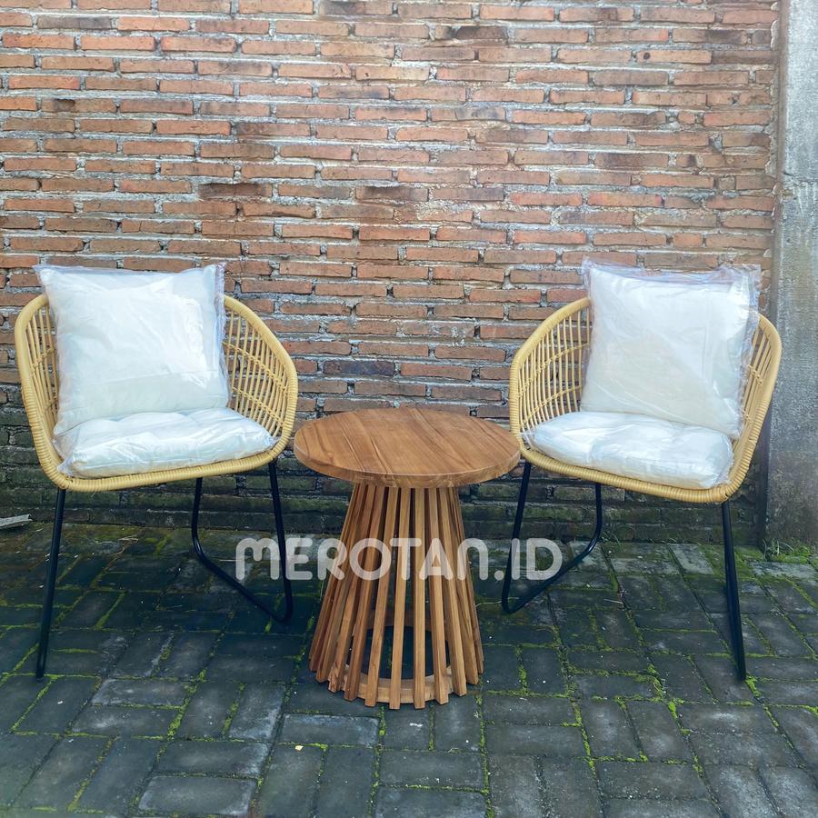 Set Kursi Teras Rotan Sintetis / Meja Teras Jati / Set Kursi Teras Minimalis / Kursi Teras Minimalis