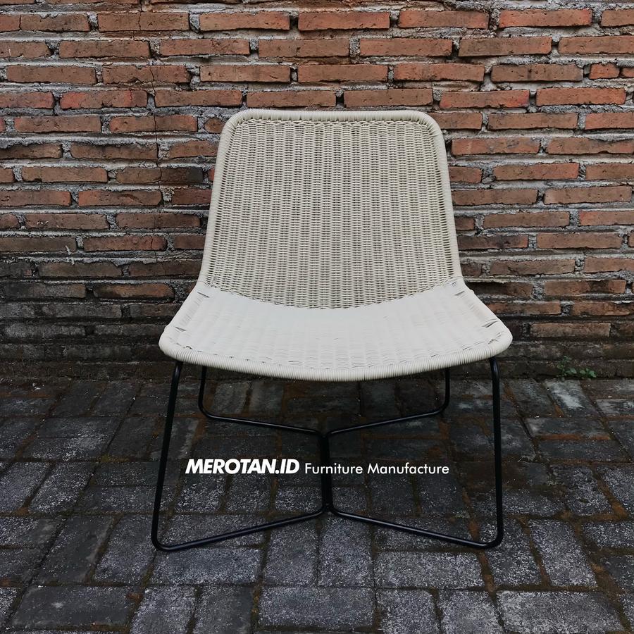 Kursi Santai Rotan Sintetis / Kursi Cafe Anyaman Rotan Sintetis / Lazy Chair
