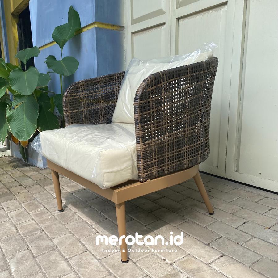 Kursi Santai Outdoor Rotan Sintetis / Kursi Malas Rotan Sintetis / Kursi Outdoor / Lazy Chair