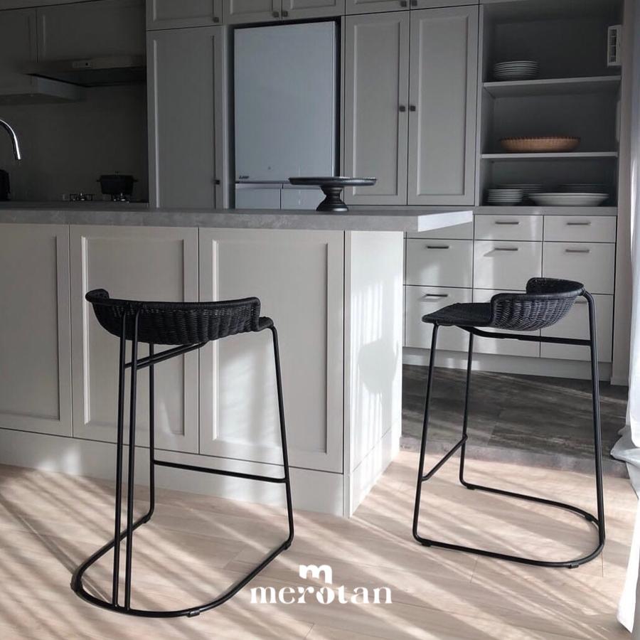 Kursi Bar Rotan / Bar Stool / Kursi Cafe Rotan Alam