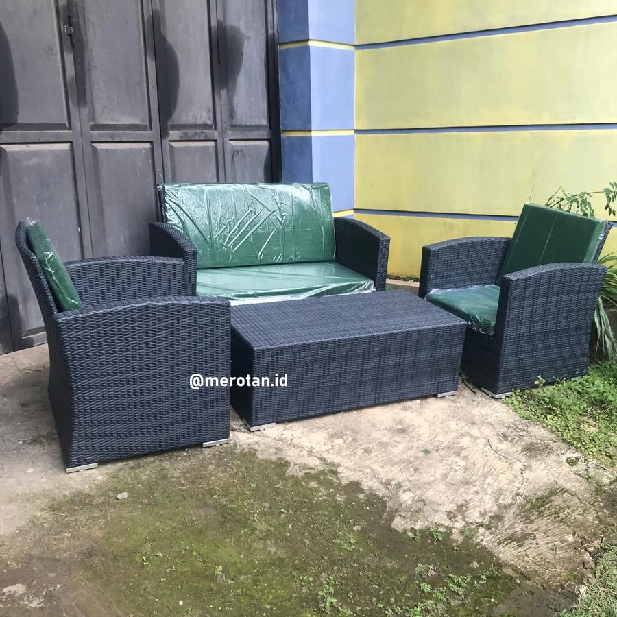 Set Sofa Tamu Outdoor Rotan Sintetis / Kursi Tamu Outdoor Rotan Sintetis / Kursi Cafe Rotan Sintetis / Kursi Restoran / Kursi Hotel Outdoor
