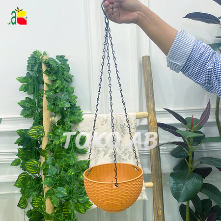 P054 POT GANTUNG ROTAN PLASTIK DIAMETER 16CM RANTAI BESI VAS BUNGA GANTUNG