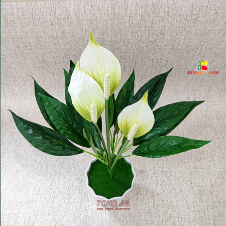 TANAMAN BUNGA HIAS PLASTIK PEACH LILY SPATUFILLUM DEKORASI RUANG TAMU RUMAH KANTOR CAFFE DEKORASI WEDDING